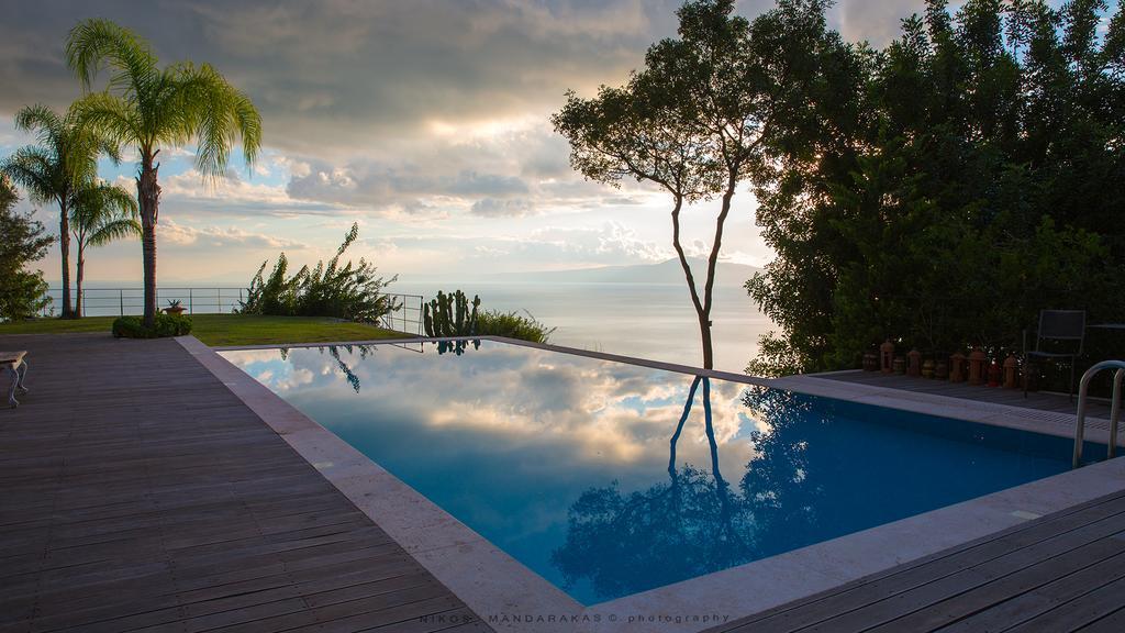 Villa Mos Calamata Exterior foto
